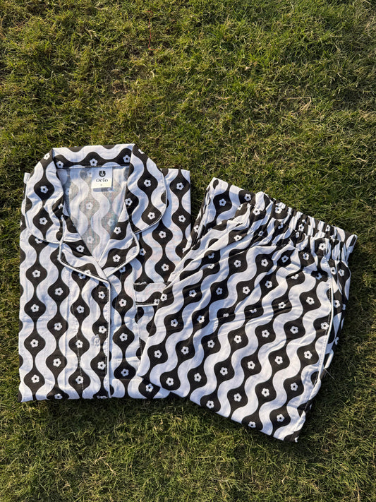 Wavy Black - WPJ950