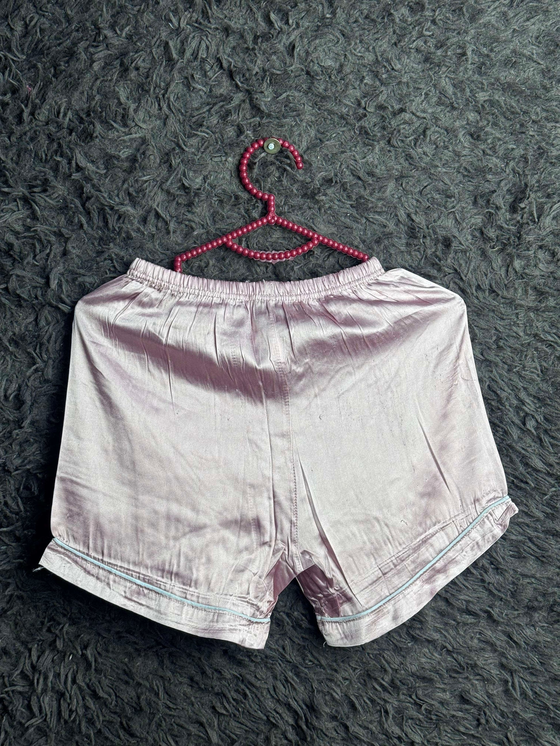 White Honey Pot Print Lounge Shorts