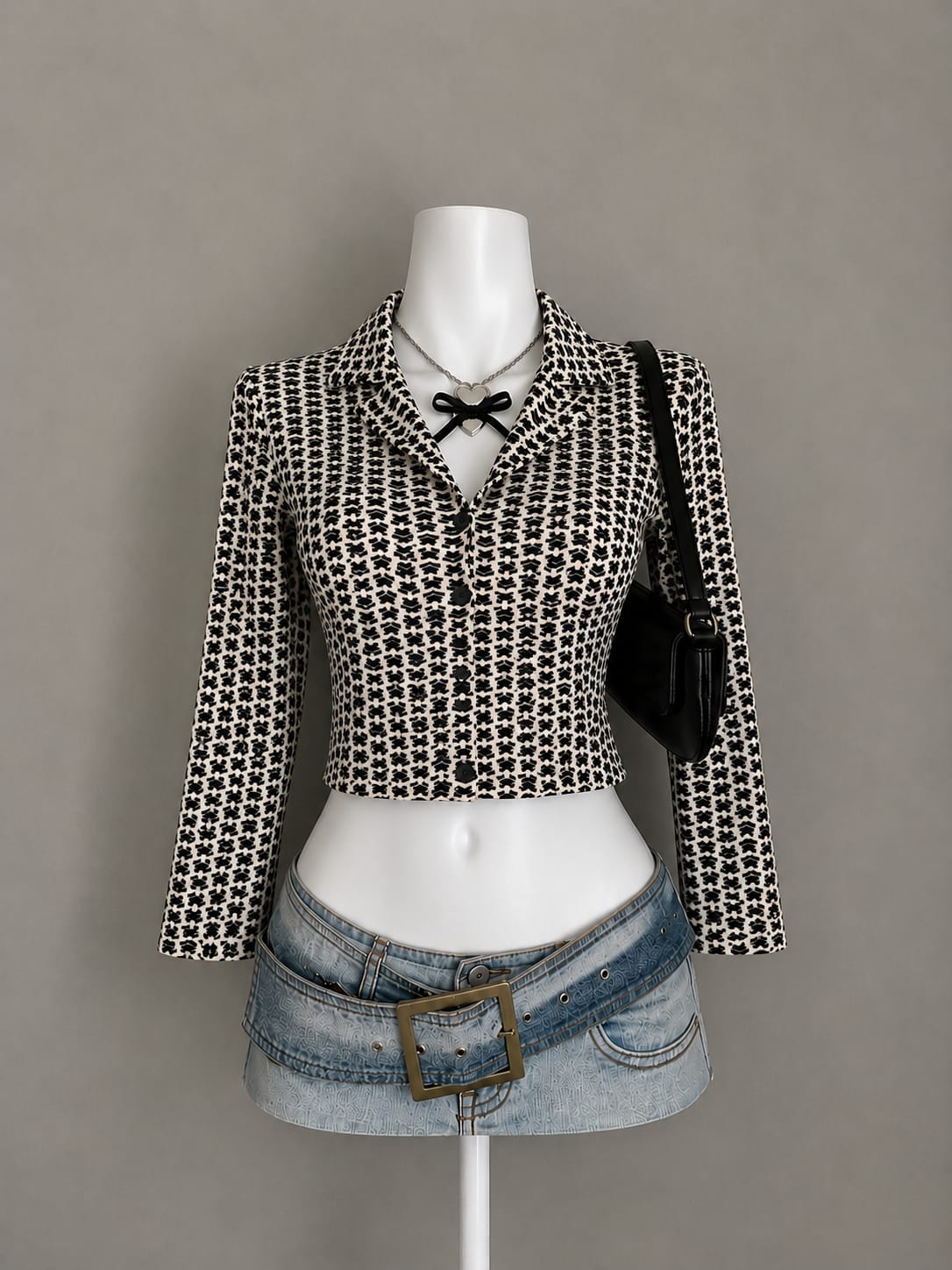 Women’s Black and White Patterned Collared Crop Top