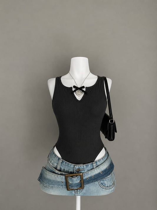 Black Ribbed Textured Sleeveless Scoop Neck Bodysuit with Bow Cutout