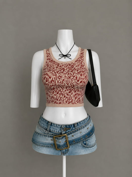Pink Leopard Print Ribbed Sleeveless Crop Top - Product Photo
