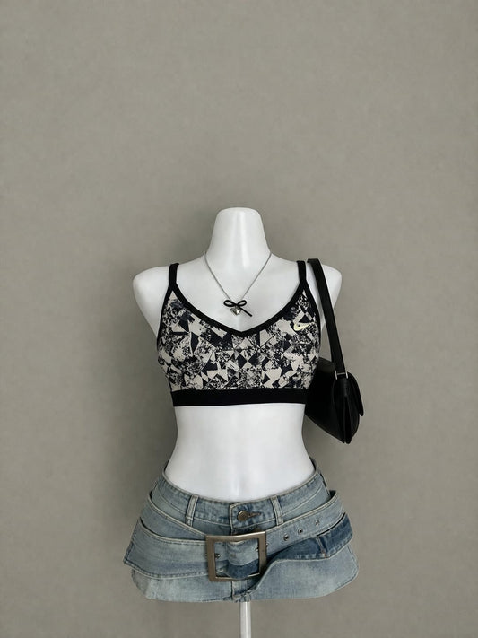 Black & White Geometric Print V-Neck Racerback Crop Bralette Top