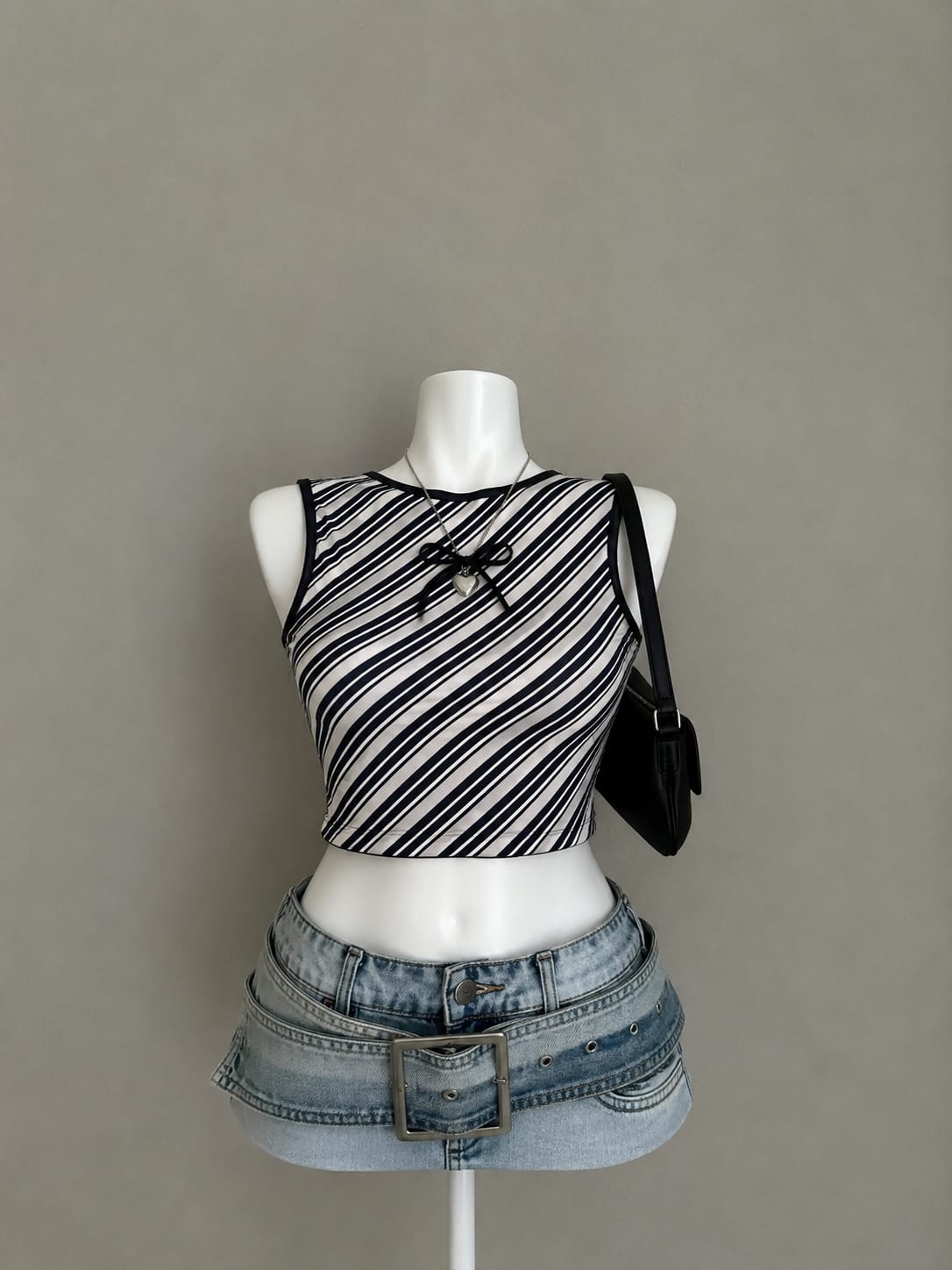 Black & White Diagonal Stripe Fitted Crop Tank Top