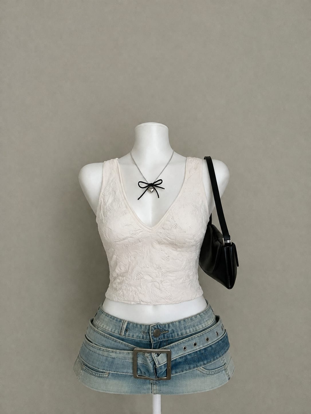 Cream Floral Lace Tank Crop Top – Deep V-Neck Wide Straps Fitted