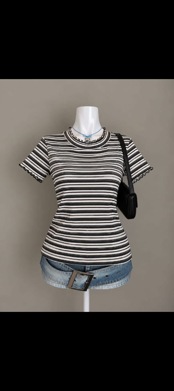 Black and White Top