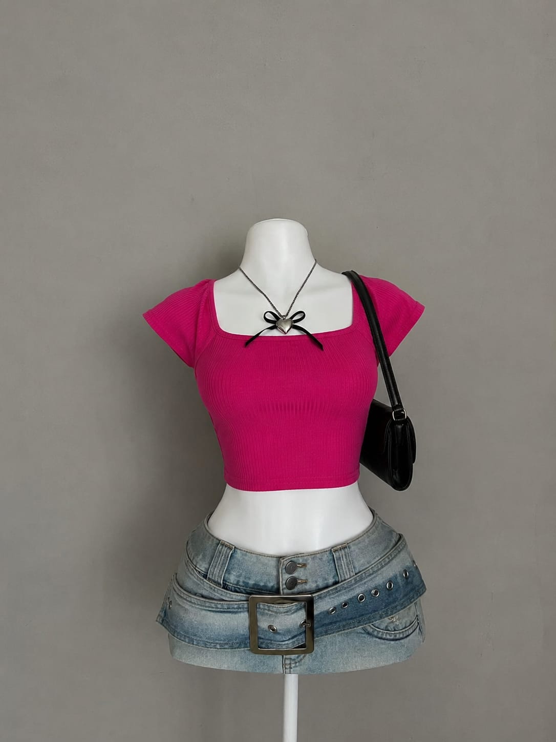 Hot pink square neck short sleeve crop top